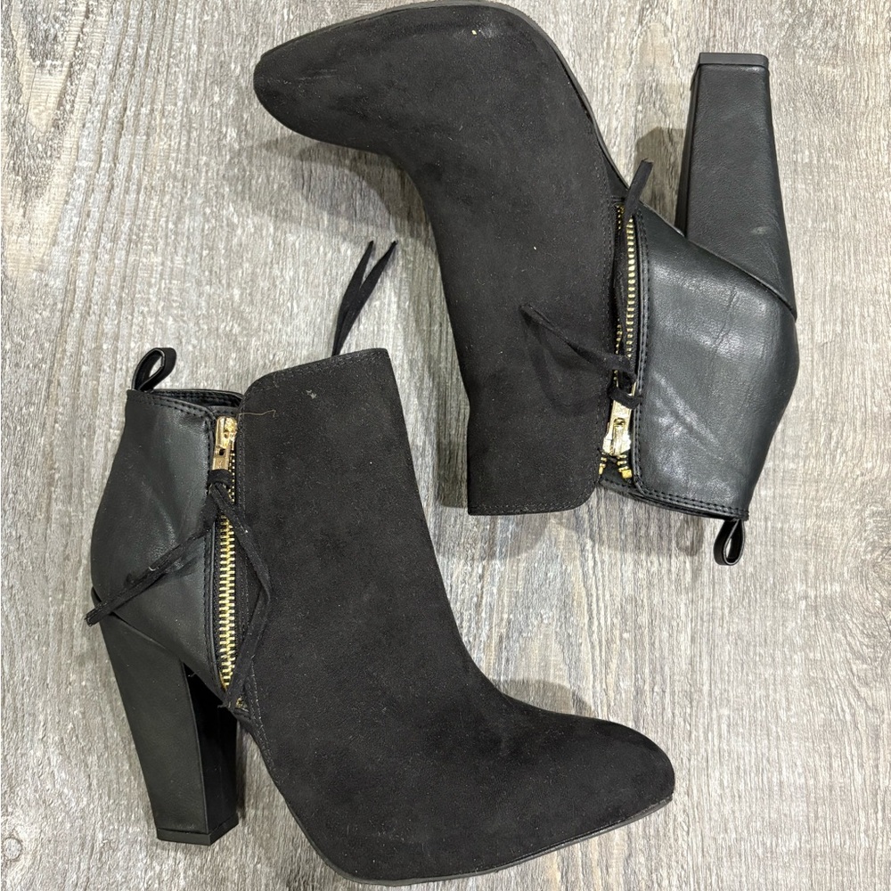 Elegant Black Ankle Boots